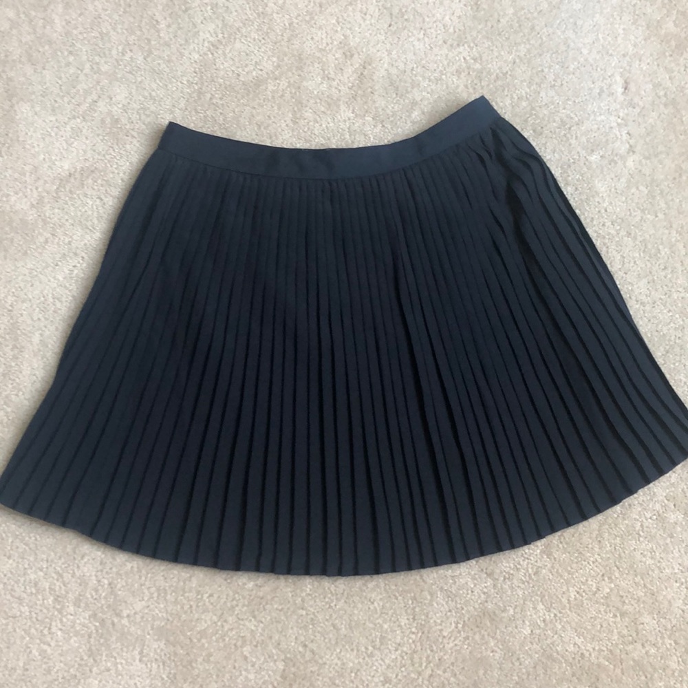 navy blue mini skirt